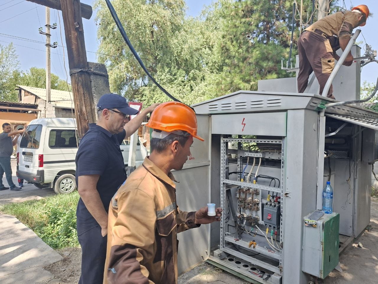 Farg‘ona viloyati Qo‘shtepa tumanida elektr va gaz ta’minotini yaxshilash ishlari izchil davom etmoqda