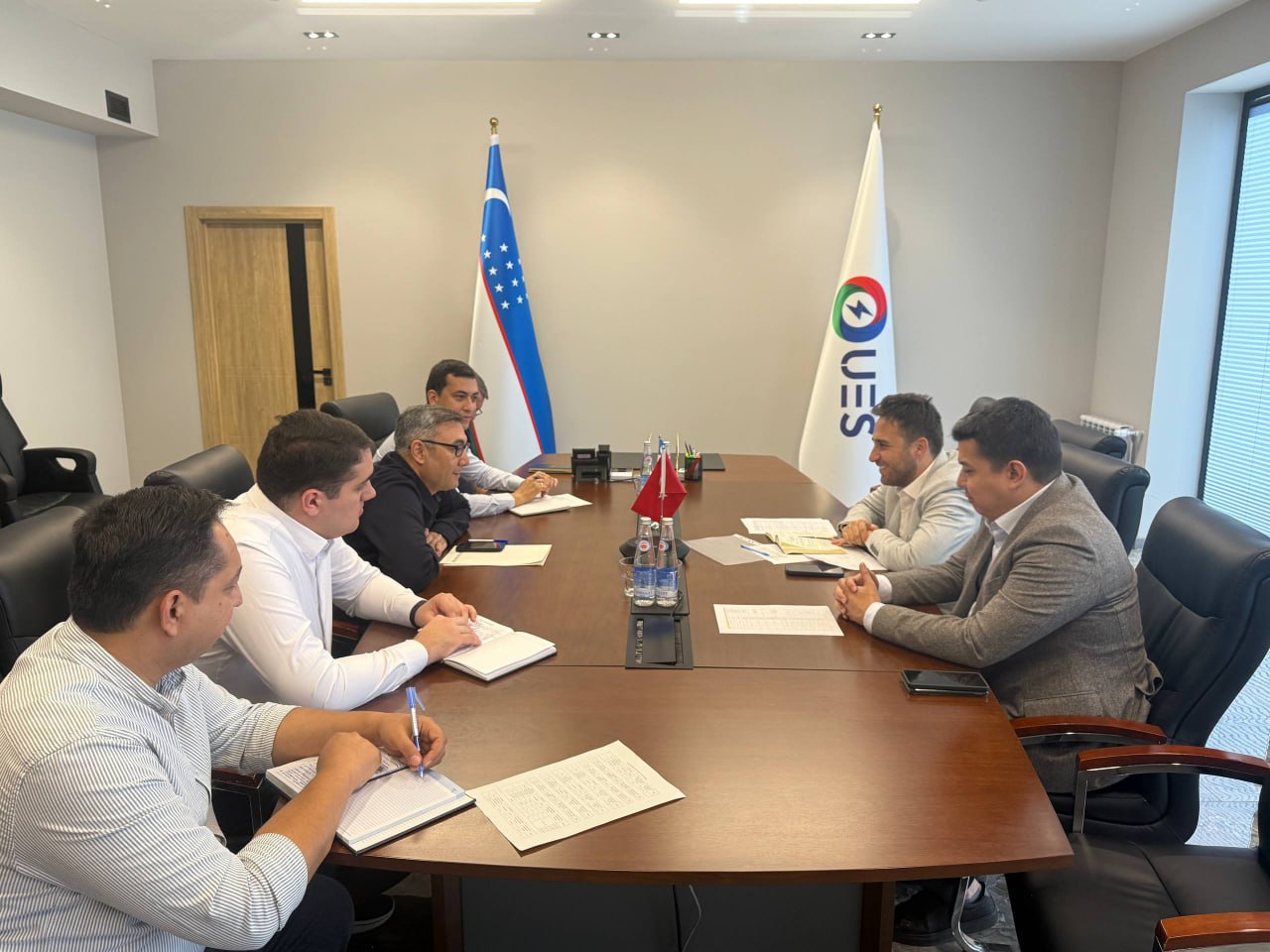 "O‘zenergosotish" AJ rahbariyati Turkiyaning "Cenergo" MChJ direktori Caner Esat Karabay bilan uchrashdi